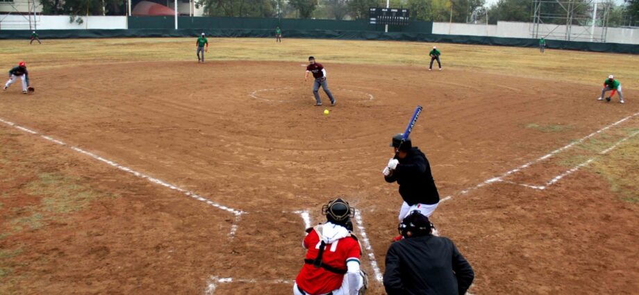 Fortalecen preparación softbolistas nacionales en Nuevo León / Foto: INDE